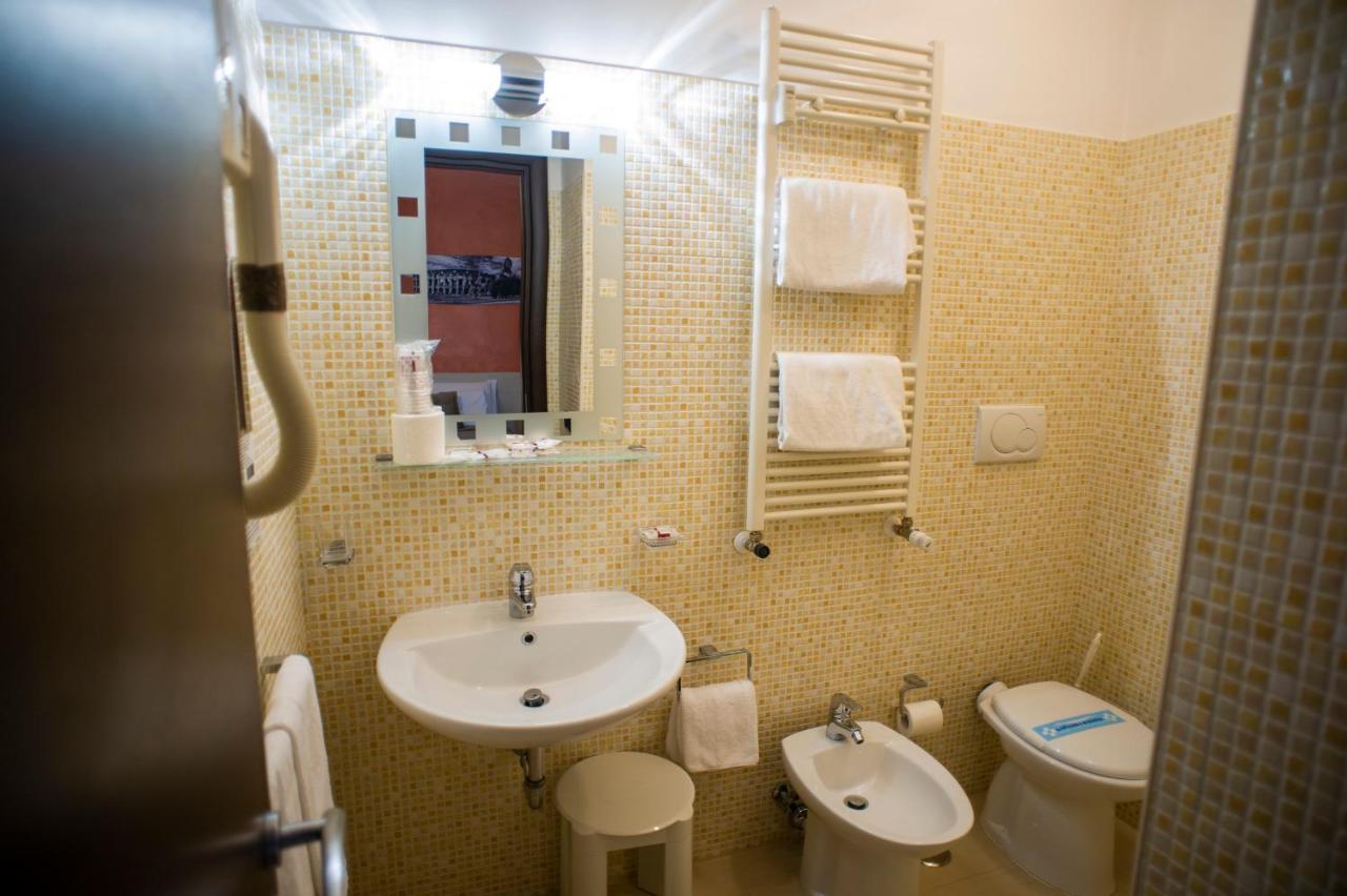 Gasthof Cola Di Rienzo Suite Guest House 3*